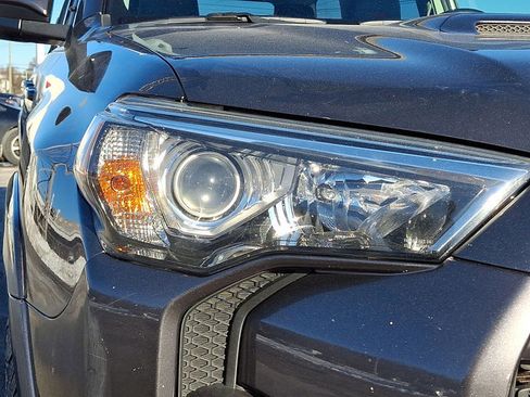 Used 2020 Toyota 4Runner TRD Off-Road Premium image 29