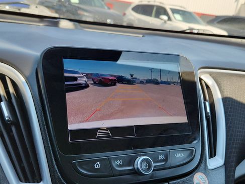 Used 2024 Chevrolet Malibu LT image 14