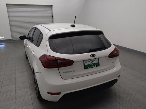 Used 2017 Kia Forte EX FWD image 6