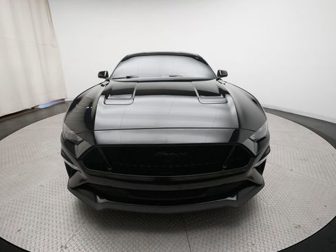Used 2018 Ford Mustang GT w/ Black Accent Package RWD image 11