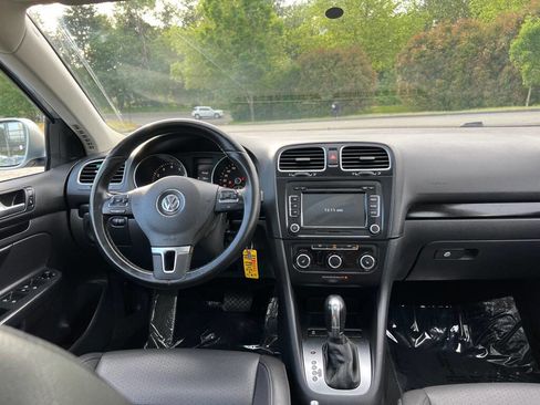 Used 2012 Volkswagen Jetta SportWagen FWD image 12