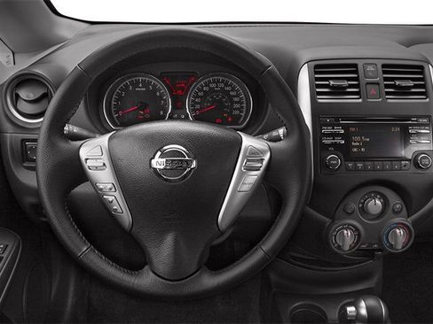 Used 2014 Nissan Versa Note SV w/ Sport Value Package FWD image 9