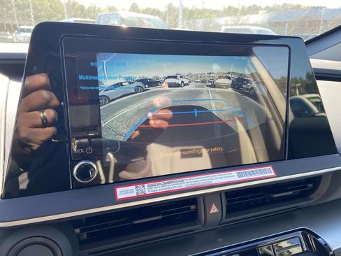 New 2026 Toyota Prius LE FWD image 18