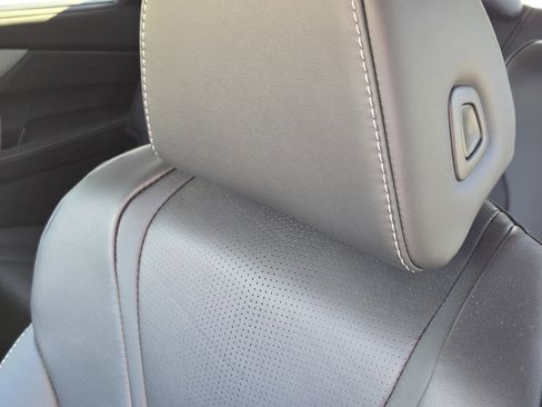 Certified 2025 Acura MDX w/ Technology Package image 32