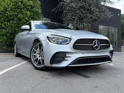 Used 2021 Mercedes-Benz E 350 Sedan w/ Premium Package image 8