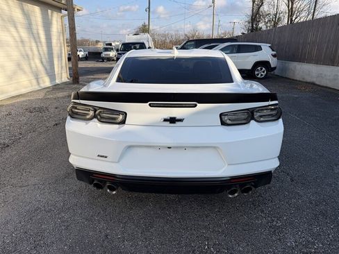 Used 2019 Chevrolet Camaro SS image 9