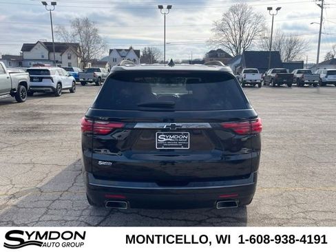 Used 2023 Chevrolet Traverse Premier w/ Redline Edition image 6