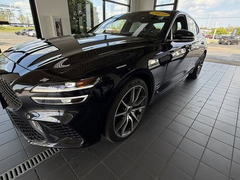 Used 2023 Genesis G70 2.0T AWD/4WD image 7