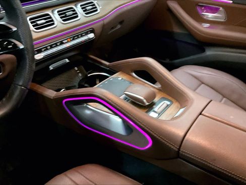 Used 2024 Mercedes-Benz GLS 450 4MATIC image 19