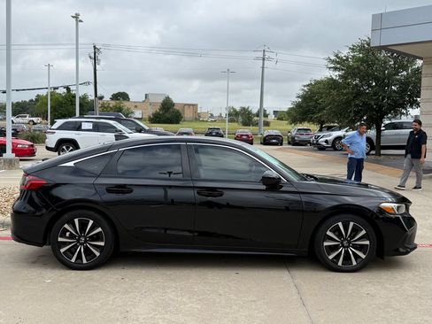 Used 2024 Honda Civic EX-L image 7