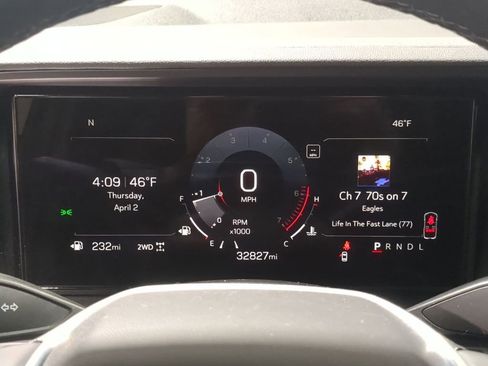 Used 2025 GMC Terrain Elevation w/ Elevation Premium Package image 39