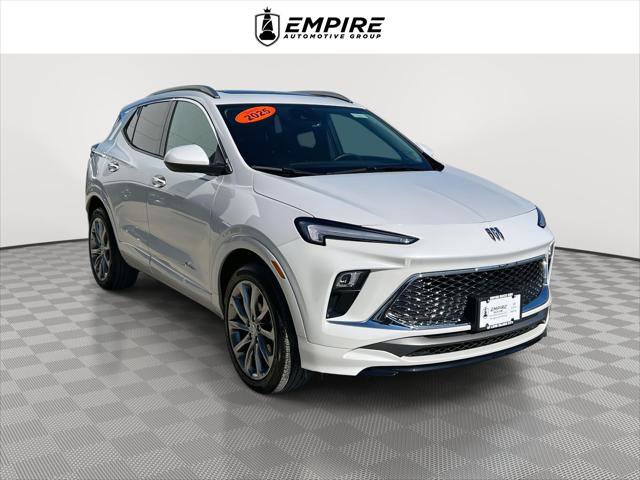 Used 2025 Buick Encore GX Avenir w/ Avenir Convenience Package AWD/4WD image 1