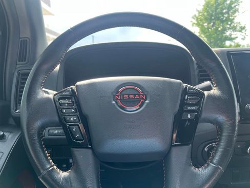 Used 2022 Nissan Frontier PRO-4X w/ Technology Package AWD/4WD image 24