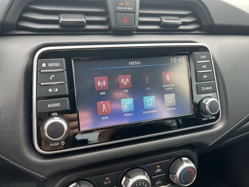 Used 2025 Nissan Versa S FWD image 23
