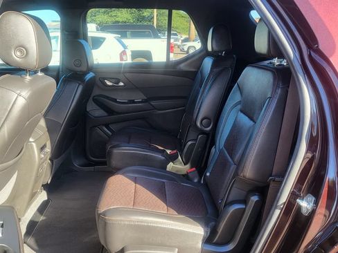 Used 2023 Chevrolet Traverse High Country FWD image 25