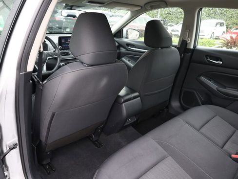 Used 2022 Nissan Altima 2.5 SV FWD image 15
