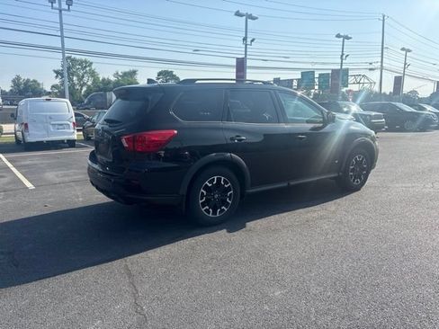 Used 2020 Nissan Pathfinder SL AWD/4WD image 10