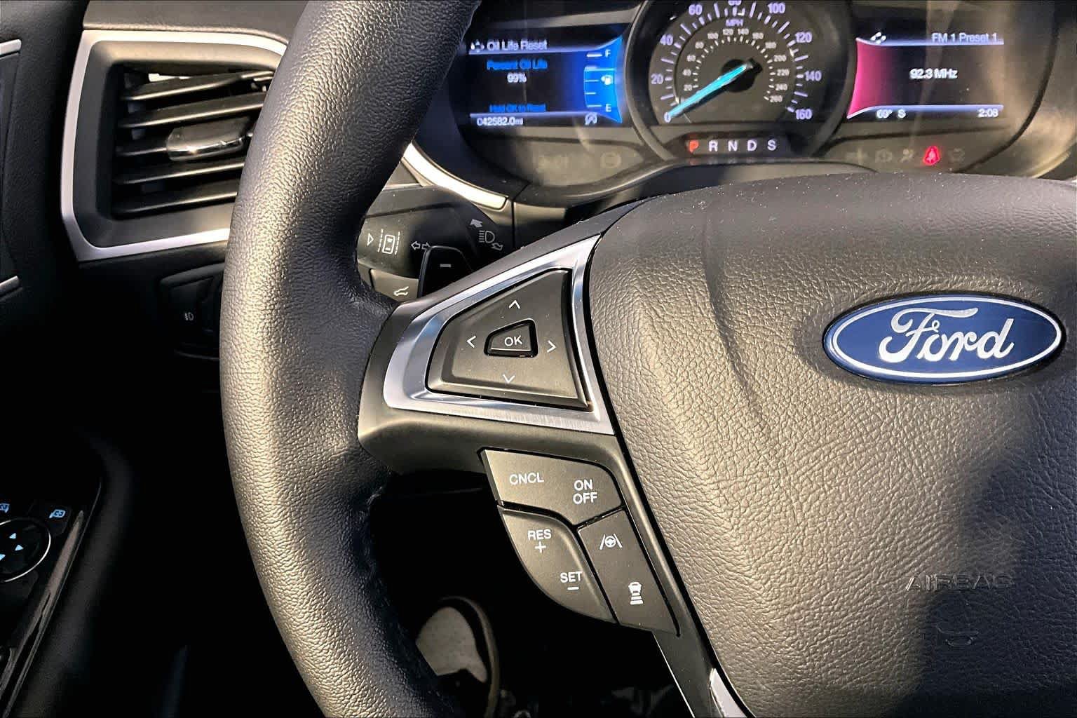 Used 2019 Ford Edge SEL w/ Equipment Group 201A AWD/4WD image 24