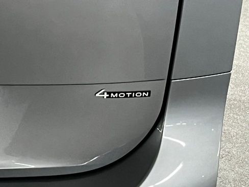 New 2025 Volkswagen ID. Buzz Pro S Plus image 37