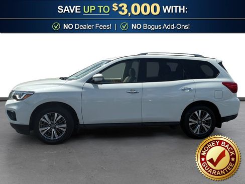 Used 2020 Nissan Pathfinder SL w/ Cargo Package FWD image 2