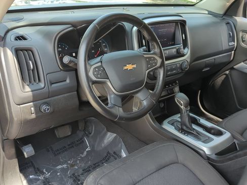 Certified 2022 Chevrolet Colorado LT w/ Redline Special Edition RWD image 9