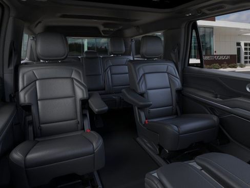 New 2025 Lincoln Navigator L Reserve w/ Jet Appearance Package AWD/4WD image 11