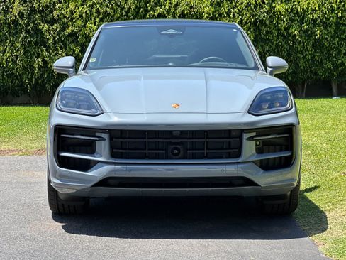 New 2026 Porsche Cayenne GTS AWD/4WD image 11