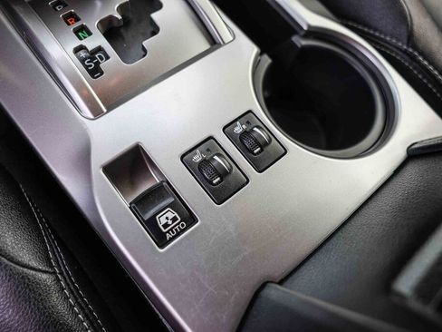 Certified 2018 Toyota 4Runner SR5 Premium image 14