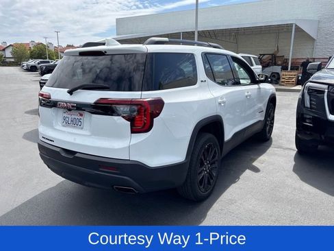 Used 2023 GMC Acadia SLE w/ Elevation Edition FWD image 5
