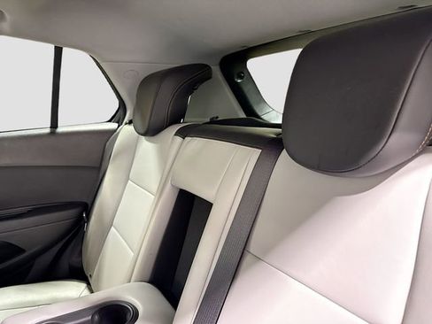 Used 2020 Chevrolet Trax Premier image 27