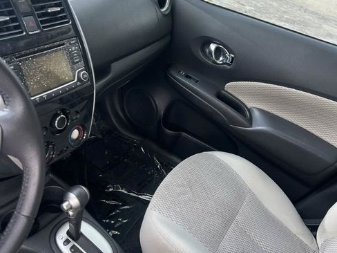 Used 2015 Nissan Versa Note SV w/ SV Convenience Package FWD image 10