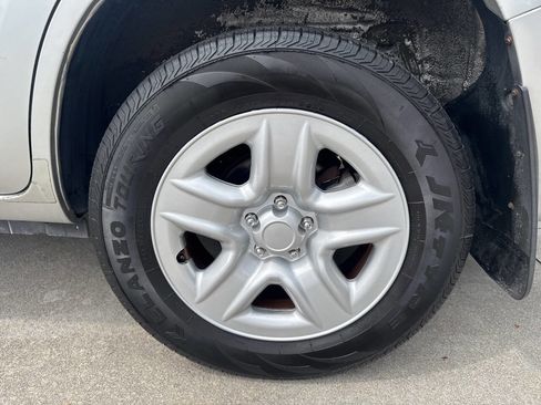 Used 2012 Toyota RAV4 4WD w/ Value Pkg image 25