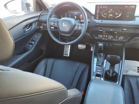 Used 2023 Honda Accord Sport image 4