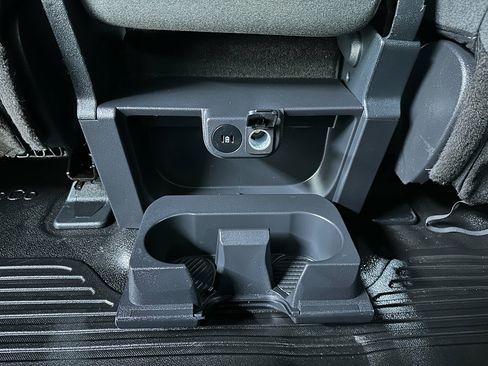 Used 2023 Ford F350 XLT image 35