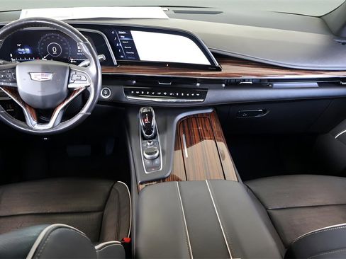 Certified 2023 Cadillac Escalade Premium Luxury image 15