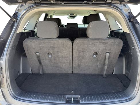 Used 2023 Kia Sorento LX image 17