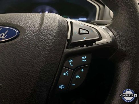 Used 2019 Ford Fusion SE image 32