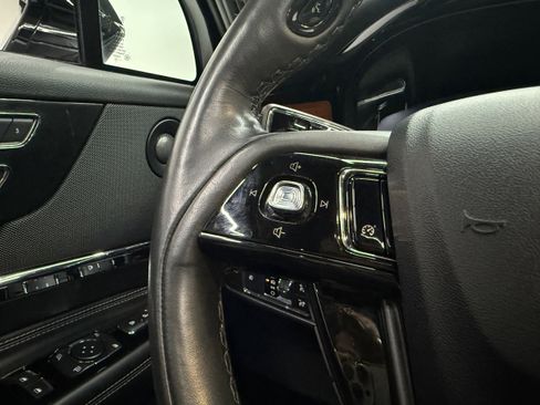 Used 2021 Lincoln Corsair Reserve w/ Elements Package image 17