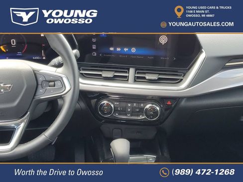 Used 2025 Chevrolet Trax ACTIV w/ Sunroof Package FWD image 26