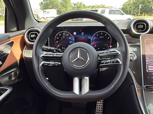 Used 2023 Mercedes-Benz GLC 300 4MATIC w/ Pinnacle Trim Package image 21