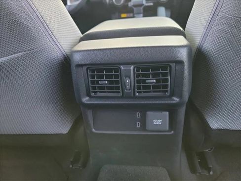 Used 2025 Toyota 4Runner 4WD image 17