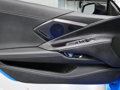 Used 2023 Chevrolet Corvette Stingray Premium Conv w/ Z51 Performance Package image 14