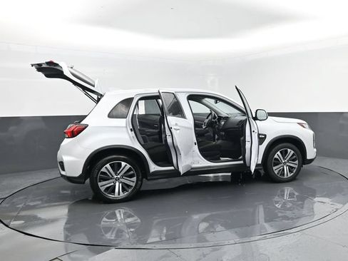 Used 2024 Mitsubishi Outlander Sport AWD image 27