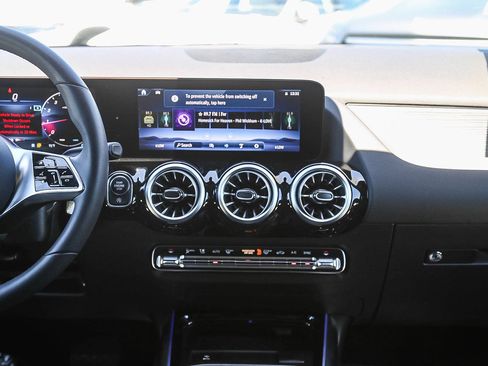 Certified 2026 Mercedes-Benz GLA 250 image 11