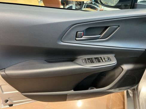 New 2026 Toyota Prius Plug-In Hybrid FWD image 9