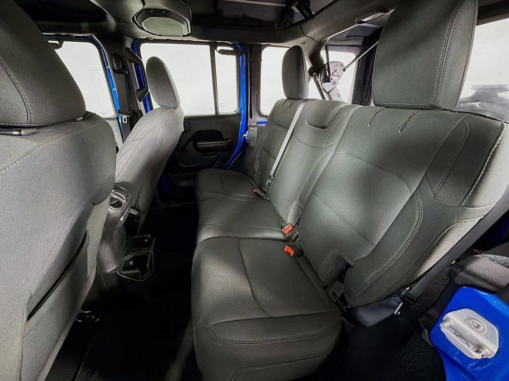 Used 2021 Jeep Wrangler Unlimited Sport AWD/4WD image 17