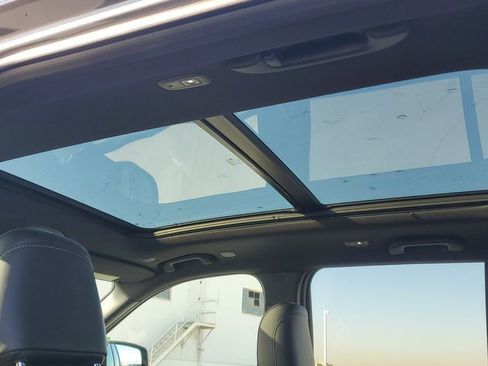 New 2025 Jeep Grand Cherokee Limited image 15