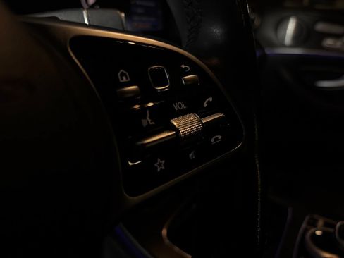 Used 2020 Mercedes-Benz E 350 Sedan image 13