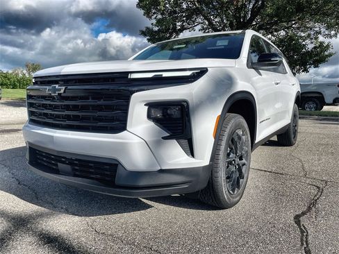 New 2026 Chevrolet Traverse LT w/ Midnight/Sport Edition image 4