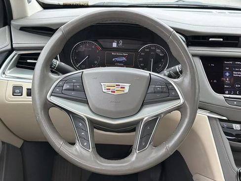 Certified 2023 Cadillac XT5 Premium Luxury AWD/4WD image 24